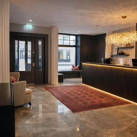 Bayrischer Hof Hotel 3*