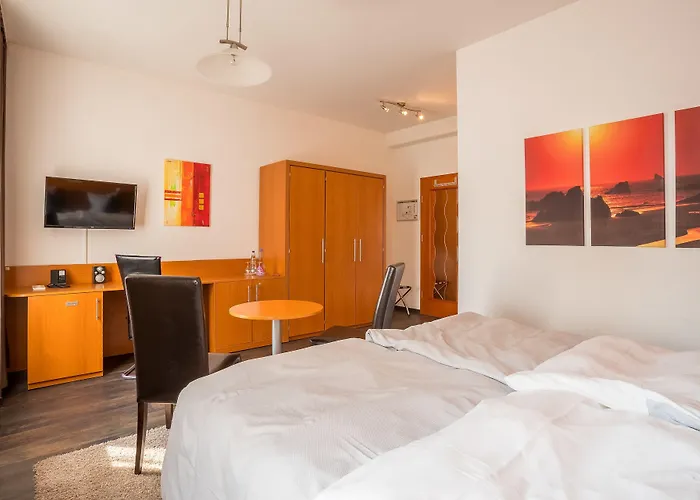 Bayrischer Hof Hotel