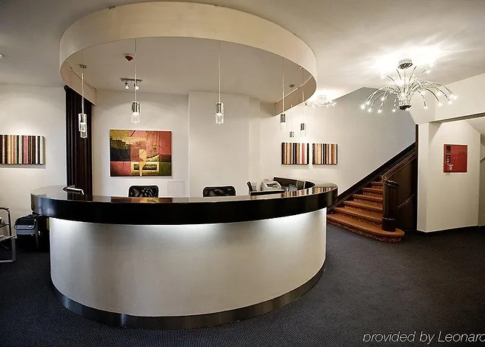 Bayrischer Hof Hotel 3*