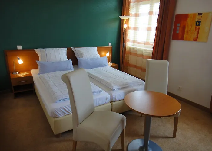 Bayrischer Hof Hotel 3*