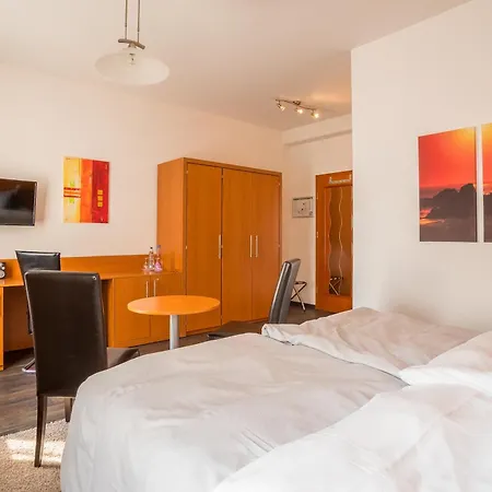 Bayrischer Hof 3* היידלברג