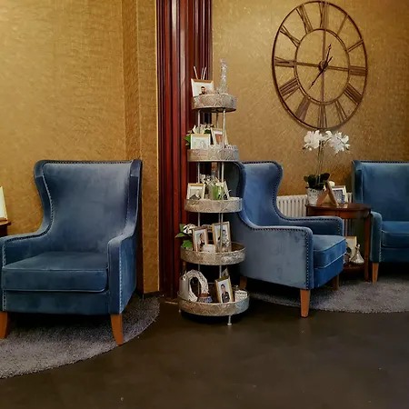 Bayrischer Hof 3* היידלברג