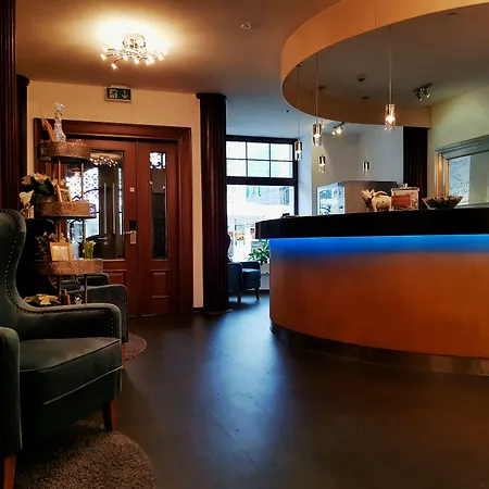 Bayrischer Hof מלון היידלברג