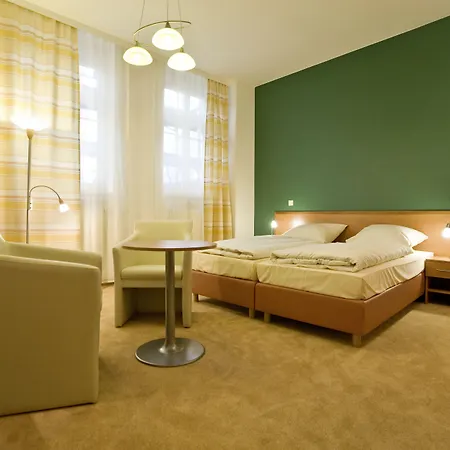 Bayrischer Hof מלון היידלברג