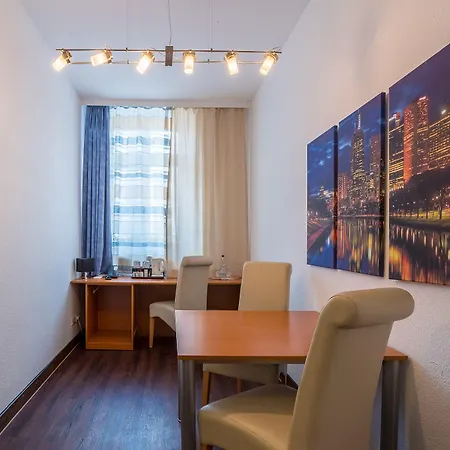 Ξενοδοχείο Bayrischer Hof 3*