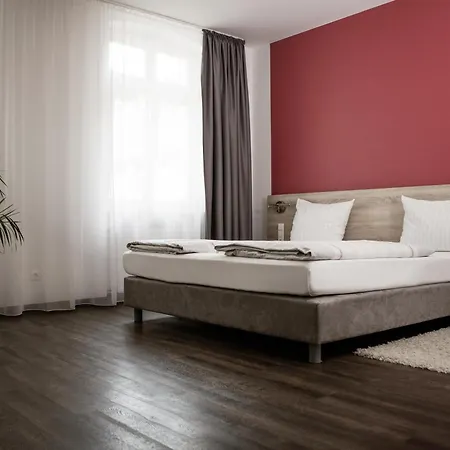 Bayrischer Hof מלון