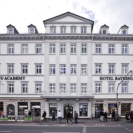 Bayrischer Hof Hotel 3*
