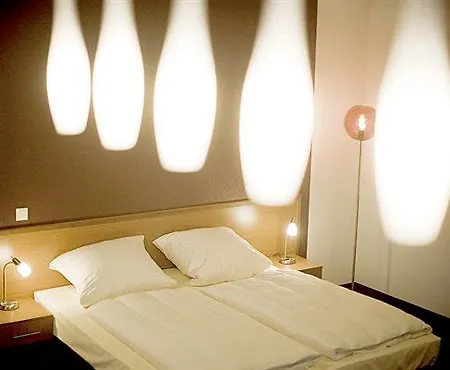 Bayrischer Hof Hotel 3*