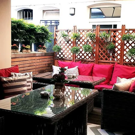 Bayrischer Hof מלון 3*