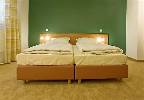 Hotel Bayrischer Hof 3*